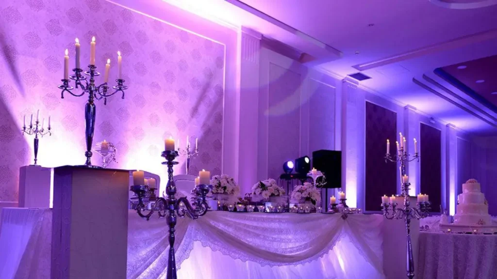 Αρχιτεκτονικός φωτισμός Uplighting για δεξίωση γάμου - Imperial Events